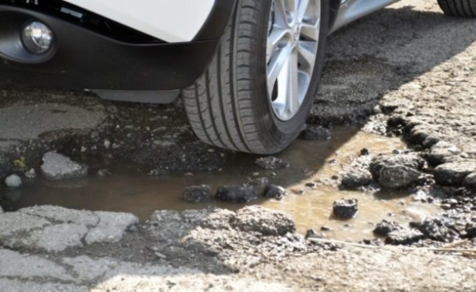 Putevi se zadužuju 32 miliona – ni marka za Hercegovinu