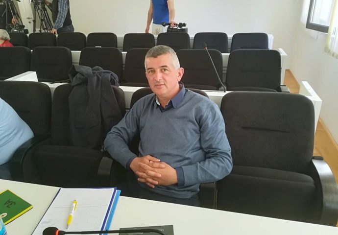 Srđan Rogan novi predsjednik bilećke skupštine – ogorčena opozicija iznijela niz uvreda na njegov račun