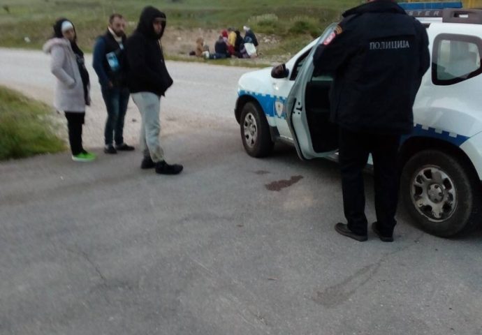 FOTO: Još jedna tura migranata uhapšena u Hercegovini