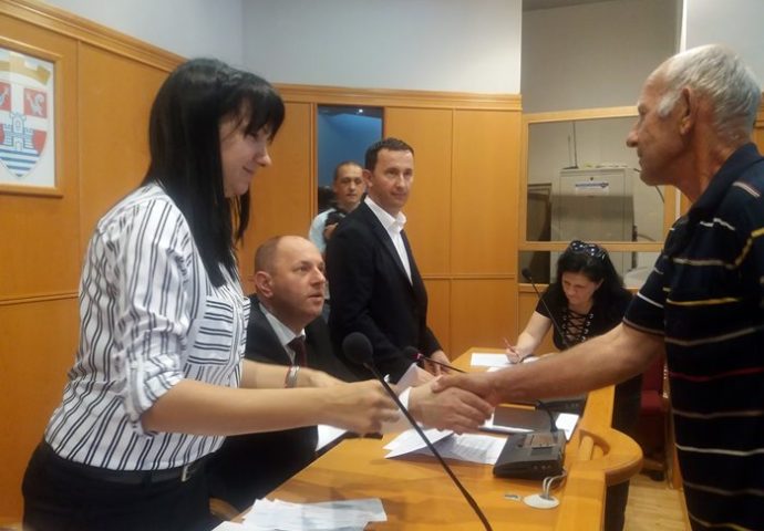 Danas isplata novčanih sredstava za djecu iz ugroženih porodica