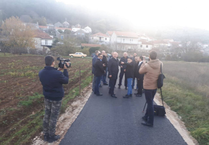 HET finansirao asfaltiranje puta u Pridvorcima