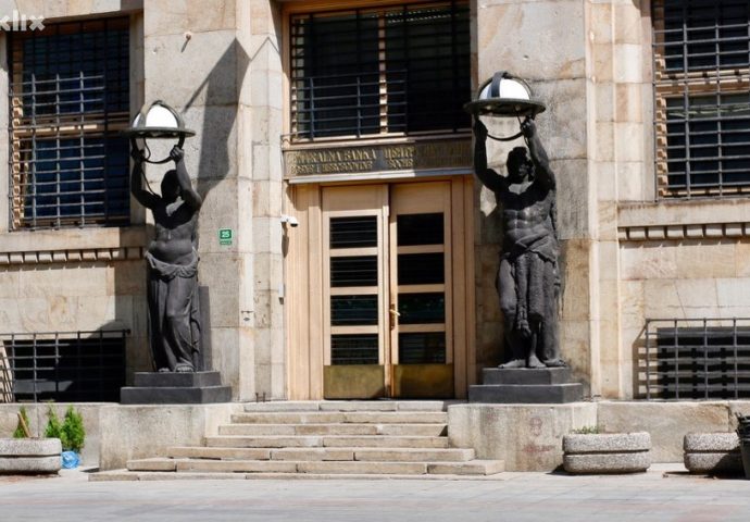 Zašto banke u BiH više kreditiraju stanovništvo nego privredu?