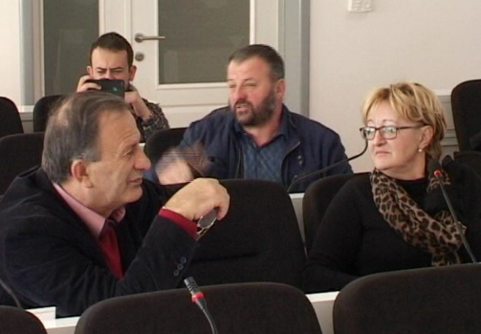 Bilećka skupština: Odbornicima trebalo tri sata da dođu do dnevnog reda