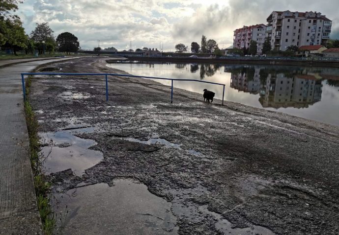 Počinje rekonstrukcija bazena u Bregovima – HET izdvojio 300.000 KM