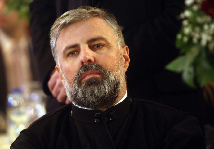 VLADIKA GRIGORIJE O PRIČEŠĆIVANJU U DOBA KORONE: Ne iskušavajte Boga, biće vremena za prišečća i liturgije kada sve ovo prođe!