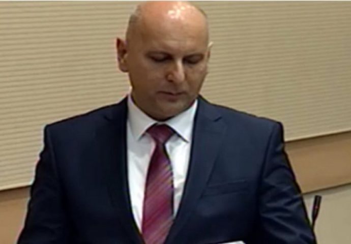 Poslanici SP-a: Ostajemo jedinstveni-Đokić mora da ode
