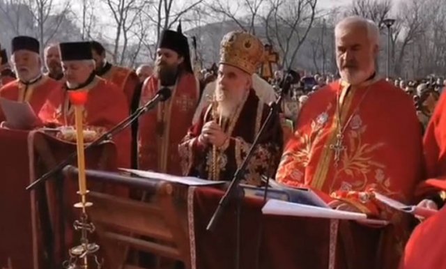 Patrijarh Irinej poručio crnogorskim vlastima da se ostave đavoljih djela