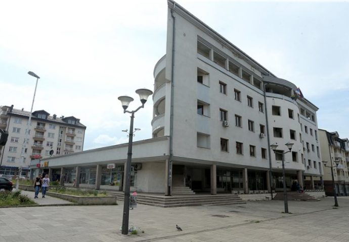 Radnici ERS-a se počeli prijavljivati za otpremnine