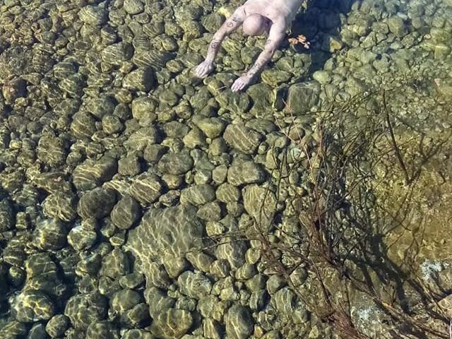 Trebinjac danas zaplivao u ledenoj Sušici
