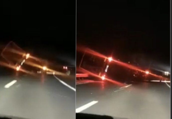 NIJE IZDRŽALO UDARE VJETRA! Pogledajte kojom silinom je bura upravo prevrnula teretno vozilo (VIDEO)