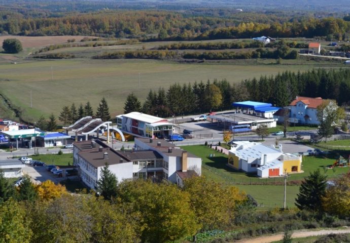 Učenica iz Nevesinja zaražena korona virusom