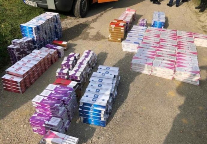 U Bileći zaplijenjeno 1.960 paklica cigareta