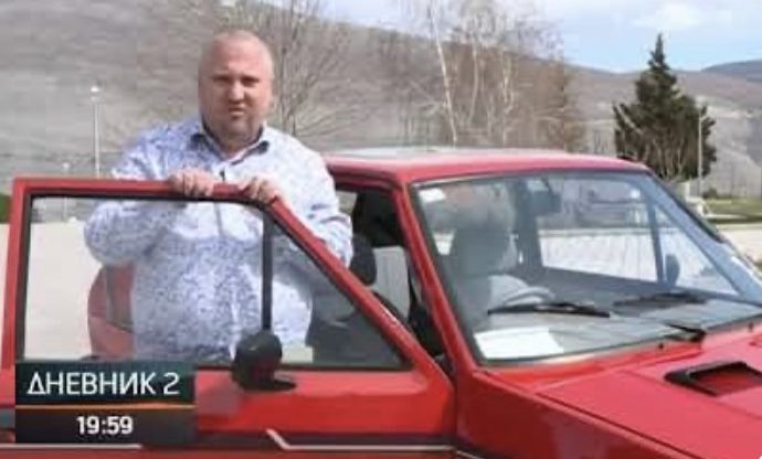 VIDEO: Jugo 45 sa volanom na desnoj strani atrakcija na trebinjskim ulicama