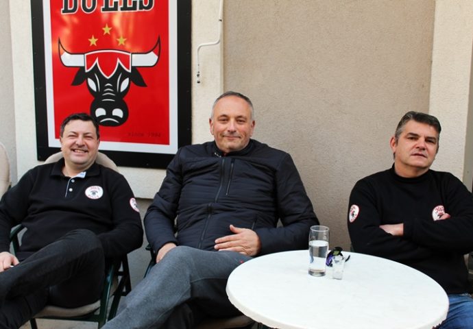 Kafe Bulls – lokal s dušom: SLAVO I ŠTRECA TANDEM BEZ PREMCA