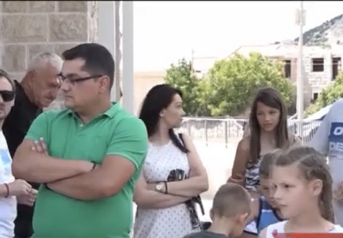 VIDEO: 40 mladih bračnih parova iz Trebinja riješilo stambeno pitanje