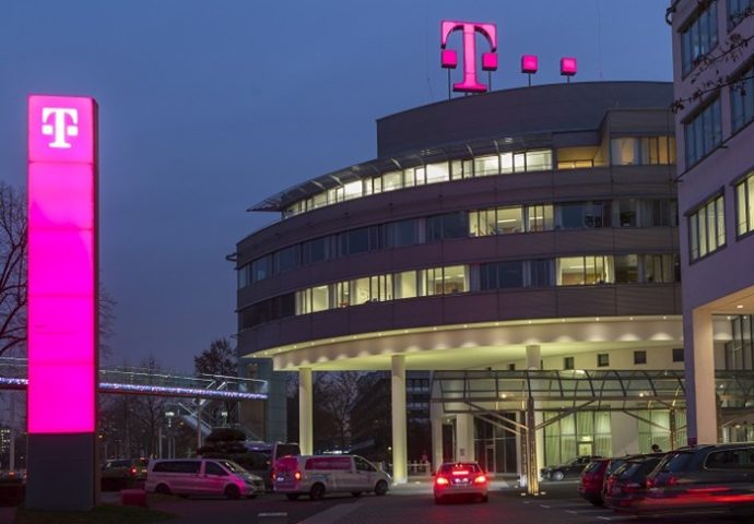 “Dojče Telekom” u Banjaluci traži 2.000 radnika