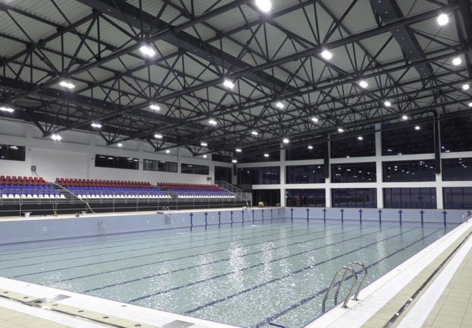 Pola vijeka nakon odluke o gradnji – ZAVRŠEN JE ZATVORENI OLIMPIJSKI BAZEN