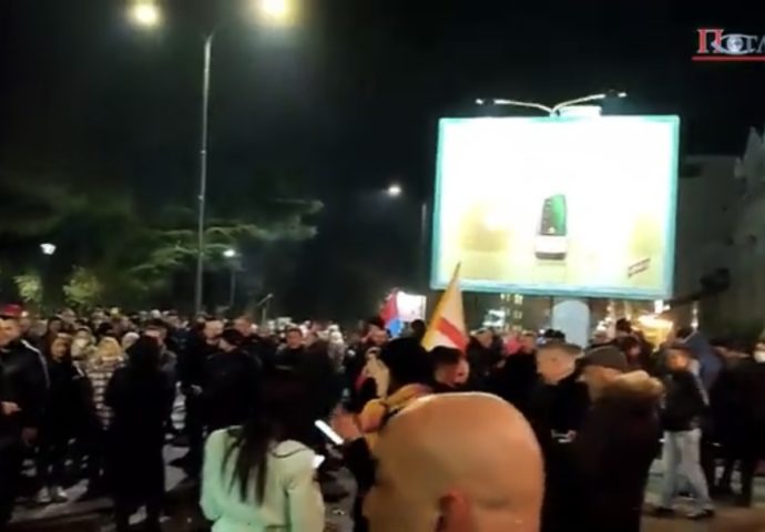 Crna Gora pred haosom – Abazović ruši Vladu, Krivokapić smjenjuje Abazovića, narod izašao na ulice