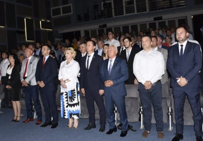 Sa svojim narodom: Ćurić Vidovdan dočekuje na Kosovu i Metohiji
