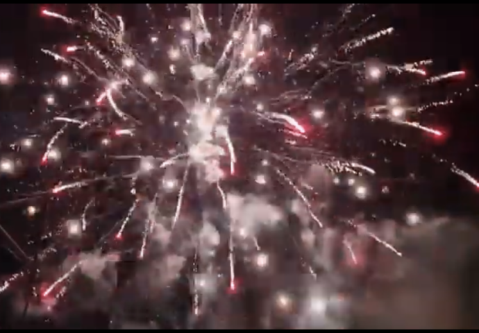 VIDEO: Pogledajte veličanstveni vatromet nakon Čolinog koncerta