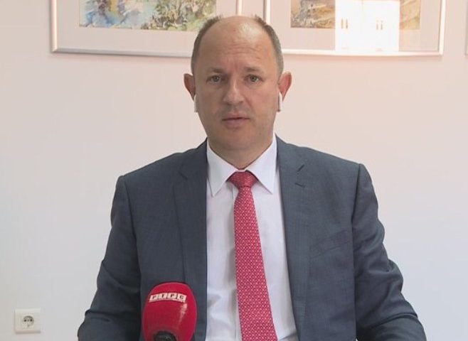 Petrović pozvao građane da se prijave za program solarnih panela