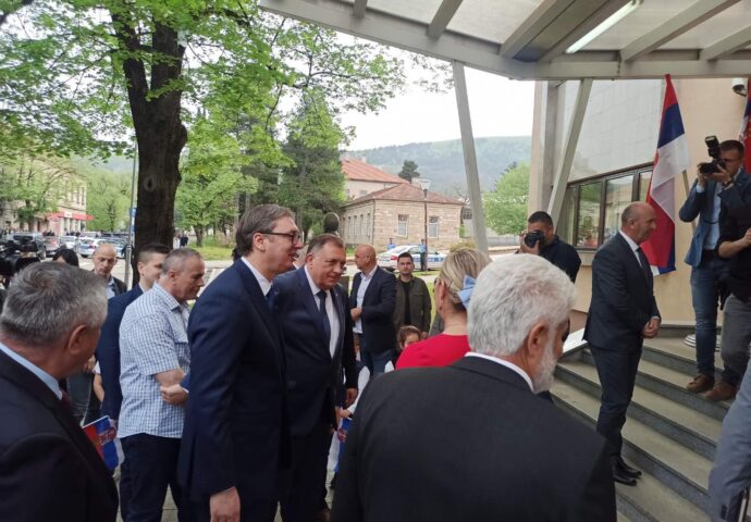 Vučić, Dodik i Višković stigli u Bileću