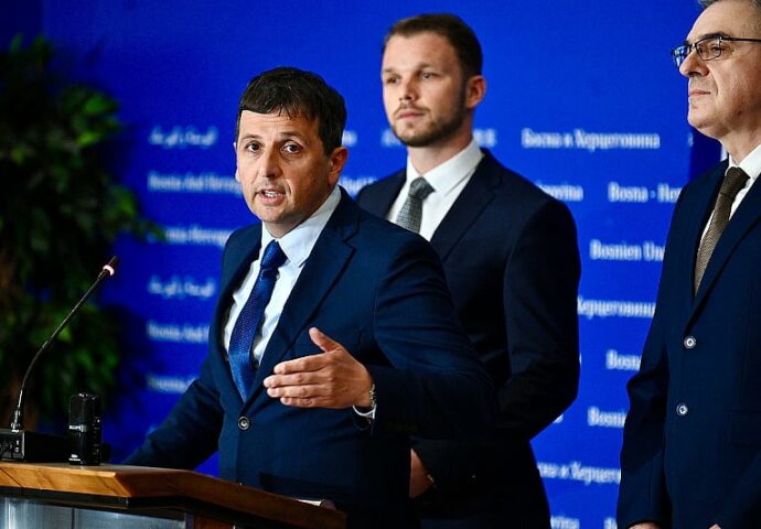 Vukanović: Vrijeme je da SDS kaže da li ih Stanivuković ucjenjuje da dobije podršku na izborima 2026. godine