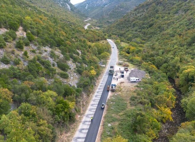 Јanković obišao gradilište u mjestu Do prema Berkovićima; Vrijednost radova oko milion KM