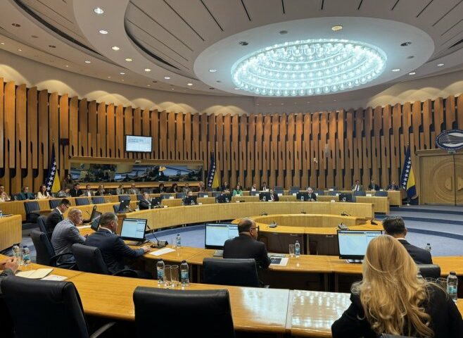 PROPAO JOŠ JEDAN POKUŠAJ SMJENE SNSD-OVIH KADROVA, HDZ SRUŠIO KVORUM