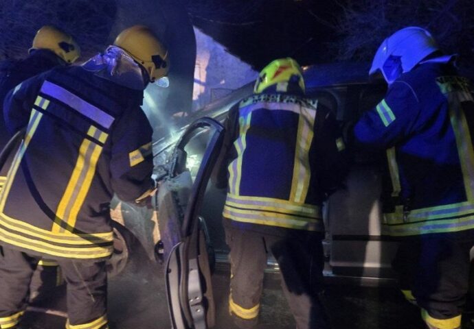 Burna noć: Požari na automobilima u Mostaru, šest saobraćajnih nesreća i krivičnih djela