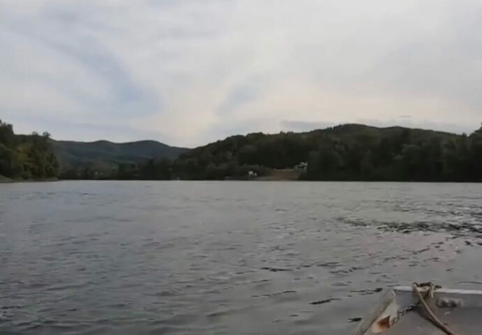 Iz Save izvučeno 30 ljudi – Potraga i dalje traje