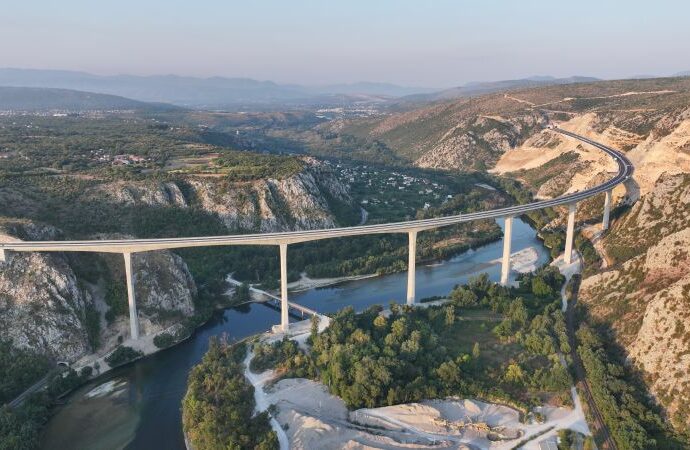 „GRADIMO REGION“: Putna infrastruktura temelj povezivanja i razvoja građevinskog sektora regiona