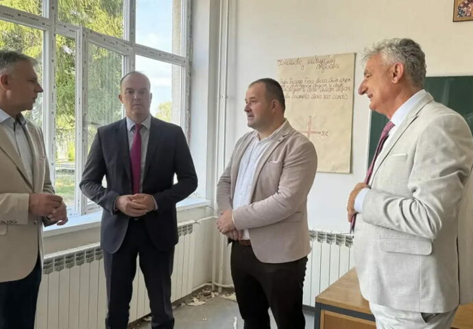 Vlada Srpske izdvaja dva miliona KM za dvije škole u Nevesinju